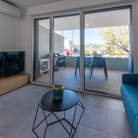06g - Family Cocoon - Rooftop Pool - Car Park Appartement