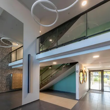 06g - Family Cocoon - Rooftop Pool - Car Park *